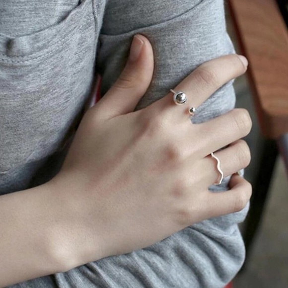 NEW 925 STERLING SILVER BEAD BALL ADJUSTABLE RING, CUTE RING, SHINY RING. - Picture 2 of 7